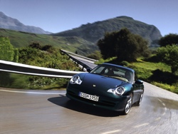 Sie haben eine klare Positionierung. Im Leben wie auf der Stra&szlig;e. Der 911 Carrera 4.