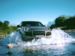 Sein bevorzugtes Gel&auml;nde: Die Oberklasse. Der Cayenne Turbo.