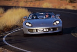 Die Quadratur des Kreises. Ein Rennwagen f&uuml;r die Stra&szlig;e. An der ersten Aufgabe arbeiten wir noch.